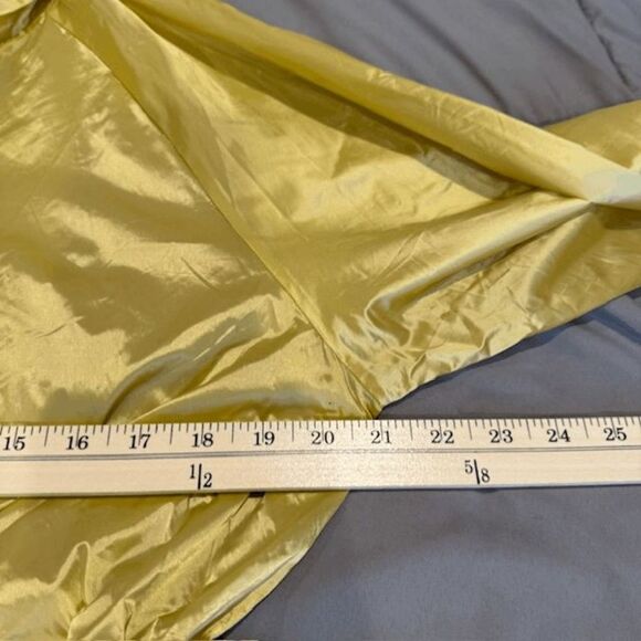 NWT Fabletics Karsyn Woven Jacket Windbreaker Golden Yellow Zip Up Midi Small - Picture 11 of 13